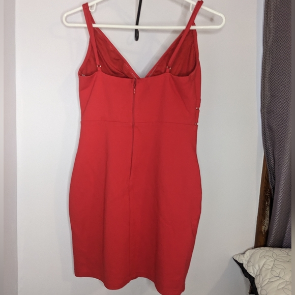 Lulu's bodycon red dress - Picture 3 of 8